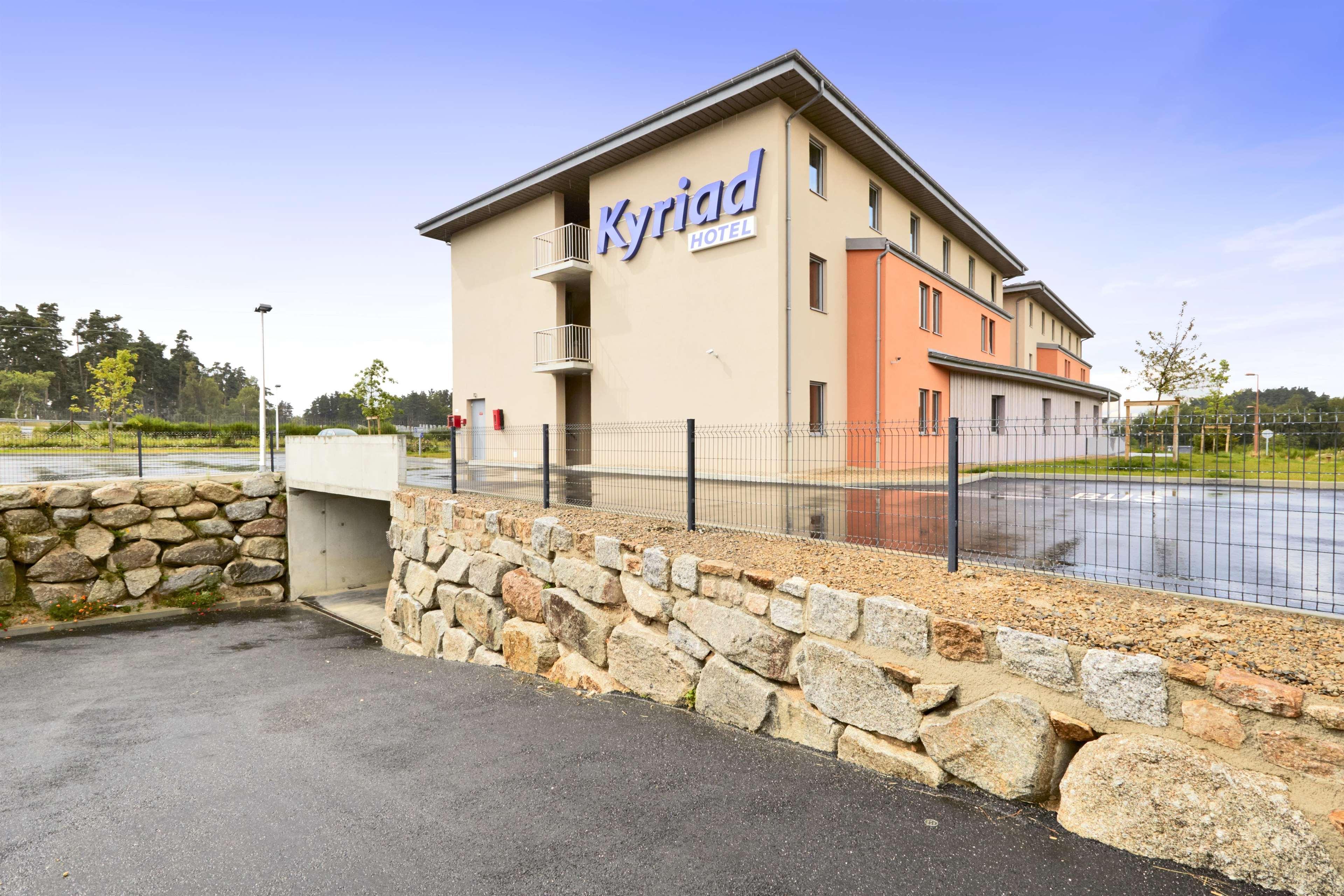 Kyriad Saint Chely D'Apcher - Aire De La Lozere Albaret-Sainte-Marie Exterior foto